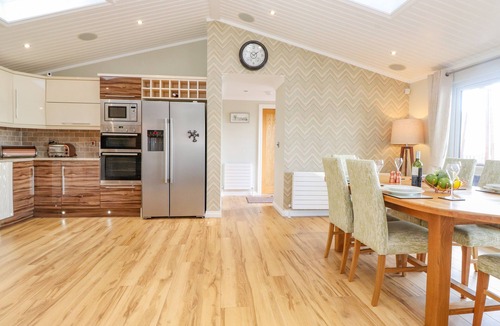 Bowness-on-Windermere Cottage | Lakeside Lodge