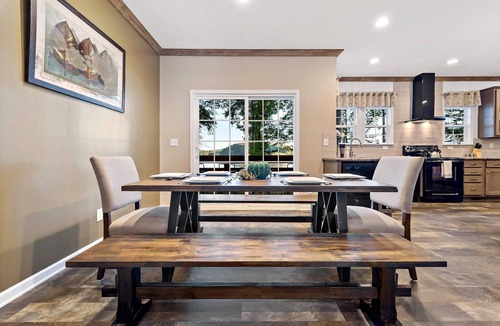 Marion House | Lakeside Sanctuary - Private Lakeshore | Family Friendly | Kayaks Available