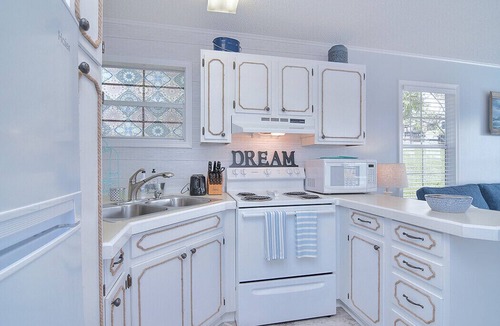 New London Cottage | Lakeview Cottage- Amazing views in Badin Shores