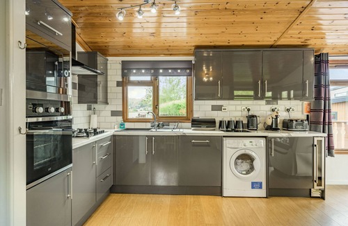Warton Cottage | Lakeview Lodge