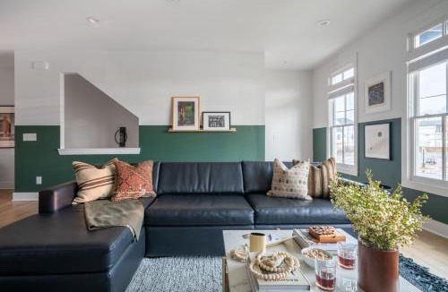 Buena Vista House | Lambert by AvantStay Stunning 4BR Condo in Heart of Nashville