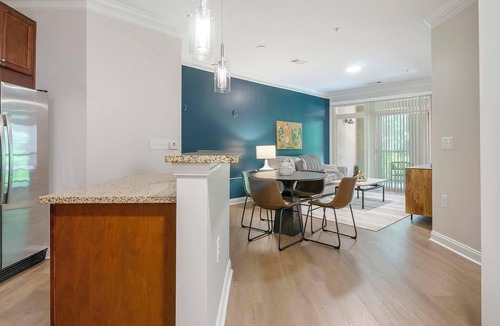 Cary Apartment | Landing | Amazing 1BD, Courtyard, Gym