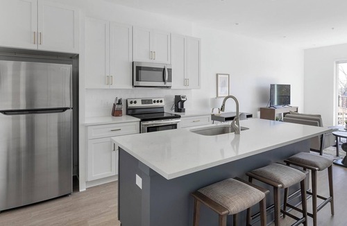 Donelson Apartment | Landing | Amazing 1BD, Game Room, Gym