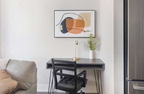 Southwest Raleigh Apartment | Landing | Amazing 1BD in Caraleigh