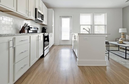 Fort Mill Apartment | Landing | Amazing 1BD, Pool, Yoga Studio