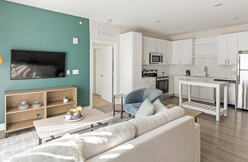 Belle Mina Apartment | Landing | Amazing 1BD, Gym, Courtyard