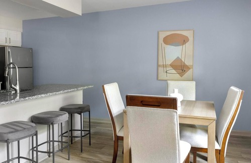 Crabtree Apartment | Landing | Amazing 2BD, Pool, Clubhouse
