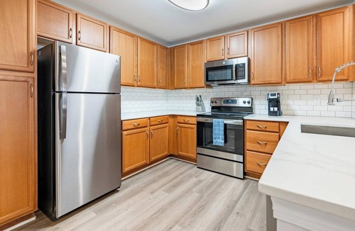 Wilmington Apartment | Landing at Bellingham Park - 1 Bedroom in Hanov.