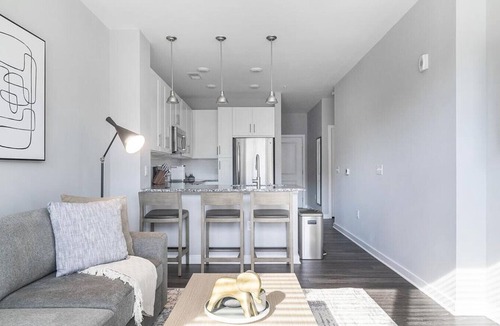 Chapel Hill Apartment | Landing at Blu on Farrington - 1 Bedroom in Woodland Acres