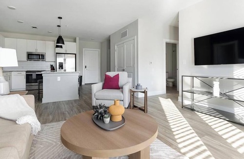 Matthews Apartment | Landing at Chestnut Farm - 2 Bedrooms in Stallings