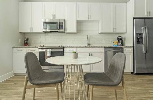 Matthews Apartment | Landing at Chestnut Farm - 1 Bedroom in Stallings