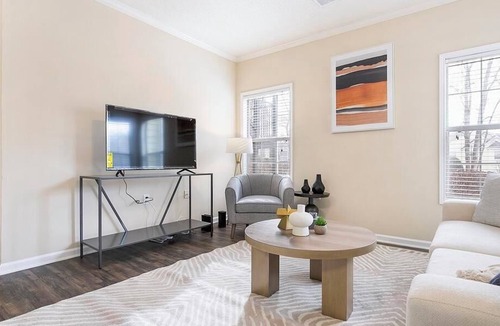 Jamestown Apartment | Landing at Crowne at James Landing Apartments - 1 Bedroom in Downtown High Point