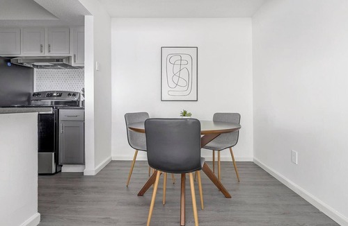 Winston - Salem Apartment | Landing at Northcliffe Forest - 2 Bedrooms in N.