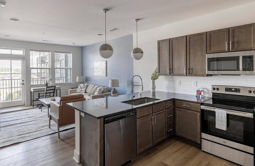 Madison Apartment | Landing | Beautiful 1BD, Gym, Pool