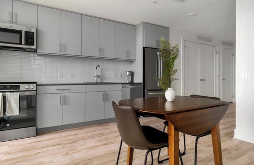 Southwest Raleigh Apartment | Landing | Beautiful 1BD in Caraleigh
