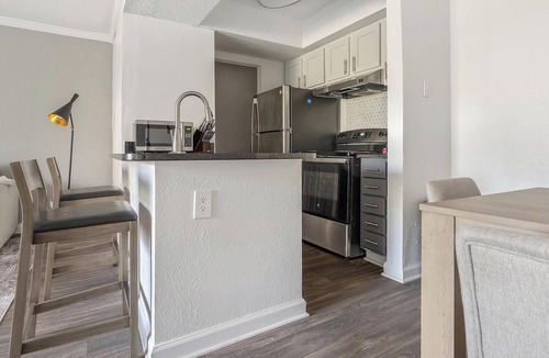 Winston - Salem Apartment | Landing | Beautiful 1BD, Gym, Clubhouse