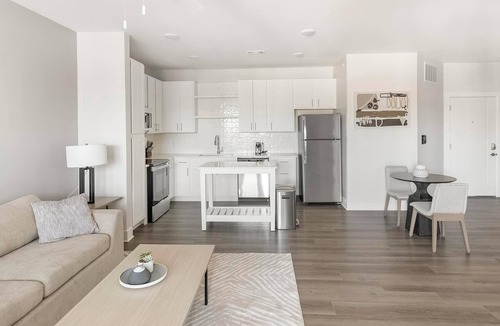 Belle Mina Apartment | Landing | Chic 1BD, Clubhouse, Pool