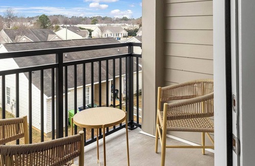 Southeast Raleigh Apartment | Landing | Chic 1BD, Yoga Studio, Gym