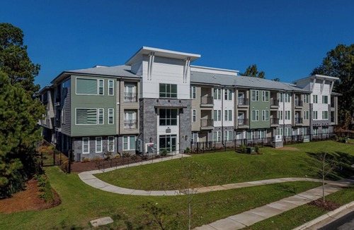 Southeast Raleigh Apartment | Landing | Chic 1BD, Yoga Studio, Gym