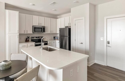 Belle Mina Apartment | Landing | Chic 2BD, Courtyard, Clubhouse