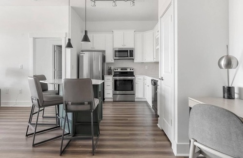 Cary Apartment | Landing | Chic 2BD, Gym, Pool