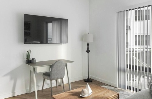Chapel Hill Apartment | Landing | Chic Studio, Game Room, Courtyard