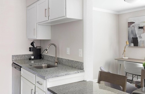 Homewood Apartment | Landing | Incredible 1BD, Gym, Pool