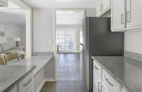 Homewood Apartment | Landing | Incredible 1BD, Gym, Pool
