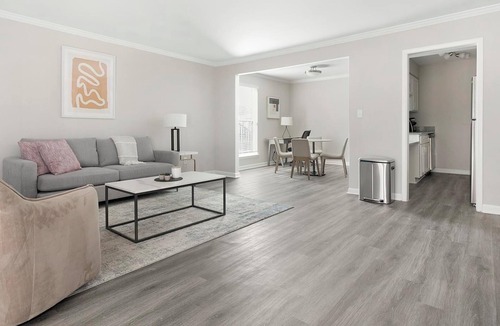Homewood Apartment | Landing | Incredible 1BD, Pool, Gym