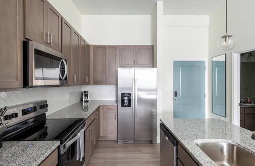 Wilmington Apartment | Landing | Modern 1BD, Gym, Clubhouse