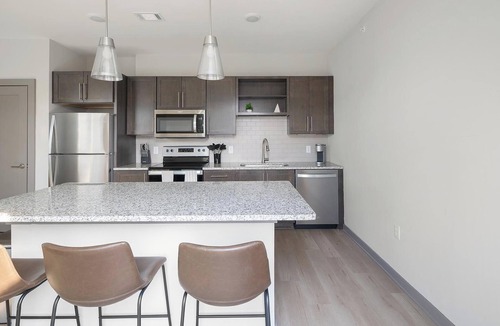 Talbot's Corner Apartment | Landing | Modern 1BD, Pool, Gym