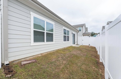 Port Wentworth Apartment | Landing | Modern 2BD, Gym, Pool