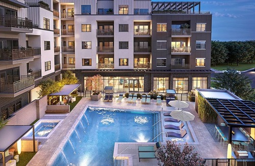 Chapel Hill Apartment | Landing | Modern Studio, Gym, Courtyard