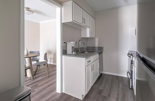 Homewood Apartment | Landing | Spectacular 1BD, Clubhouse, Gym