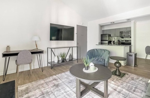 Green Hills Apartment | Landing | Spectacular 1BD, Gym, Courtyard
