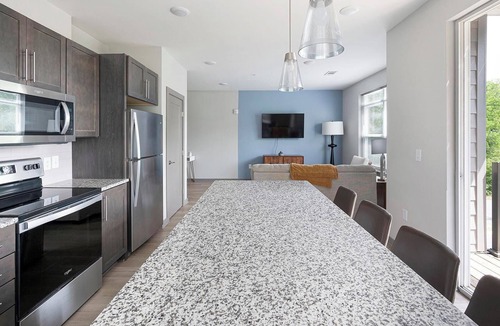 Talbot's Corner Apartment | Landing | Spectacular 1BD, Pool, Gym