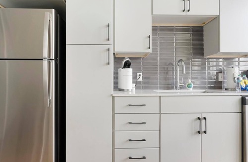 Downtown Apartment | Landing | Spectacular 1BD, Yoga Studio, Courtyard