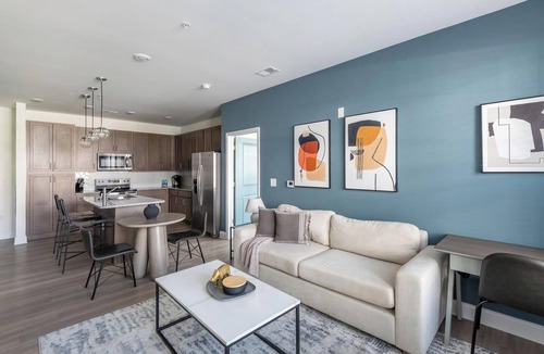 Wilmington Apartment | Landing | Spectacular 2BD, Pool, Gym