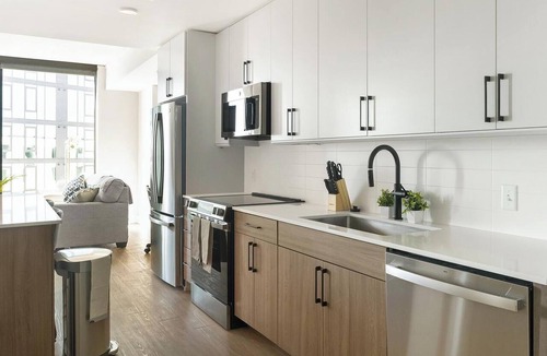 Southwest Raleigh Apartment | Landing | Stunning 1BD in Caraleigh