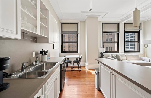 Downtown Nashville Apartment | Landing | Stunning 1BD, Gym
