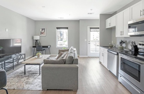 Nashville Apartment | Landing | Stunning 1BD, Clubhouse, Pool
