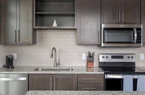 Talbot's Corner Apartment | Landing | Stunning 1BD, Clubhouse, Gym