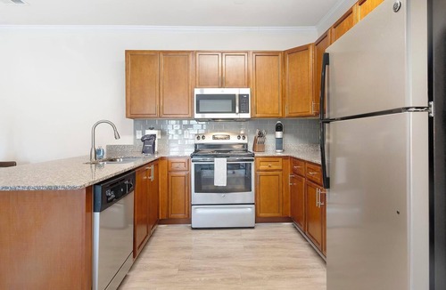 Hillsborough Apartment | Landing | Stunning 2BD, Clubhouse, Gym