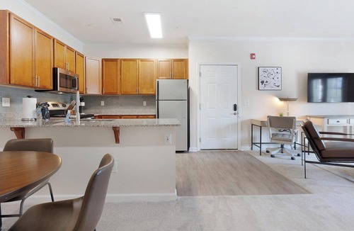Hillsborough Apartment | Landing | Stunning 2BD, Clubhouse, Gym