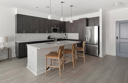 Crestline Heights Apartment | Landing | Stunning 2BD, Pool, Gym