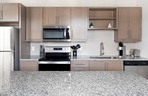 Talbot's Corner Apartment | Landing | Stylish 1BD, Clubhouse, Gym