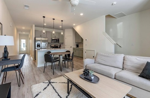 Wilmington Apartment | Landing | Stylish 2BD, Gym, Yoga Studio