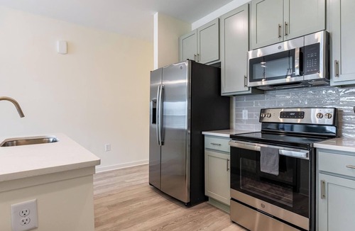 Wilmington Apartment | Landing | Stylish 2BD, Gym, Yoga Studio