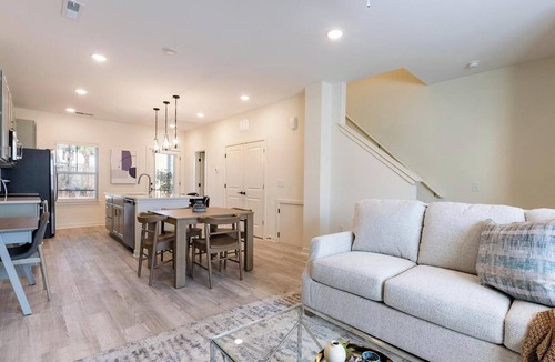 Wilmington Apartment | Landing | Stylish 2BD, Yoga Studio, Gym