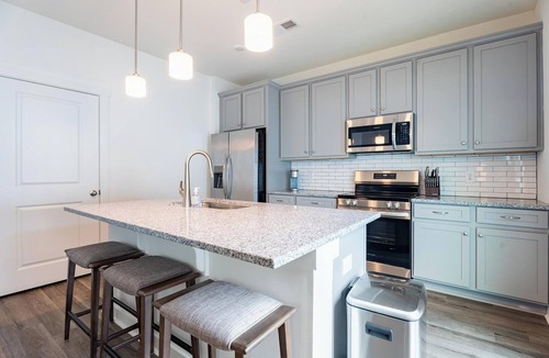 Port Wentworth Apartment | Landing | Stylish 1BD, Pool, Gym